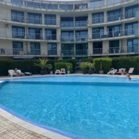 голямо и просторно студио Sunny Beach