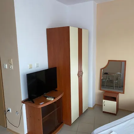 Appartement голямо и просторно студио Slantchev Briag